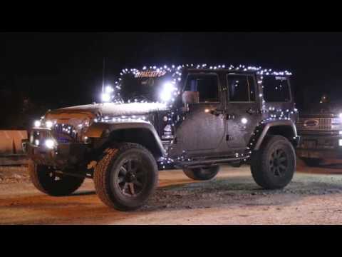 How to Put Christmas Lights on Jeep Wrangler