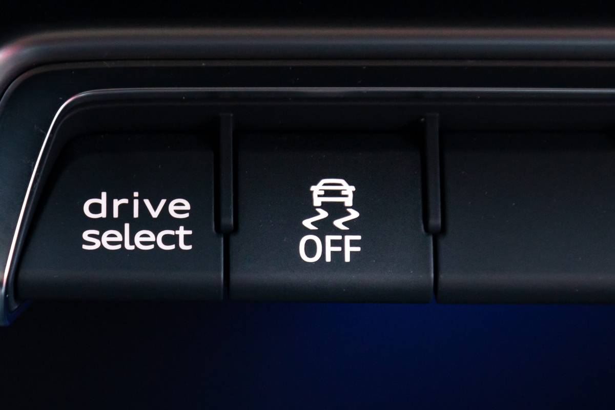 How to Turn off Traction Control Without Button