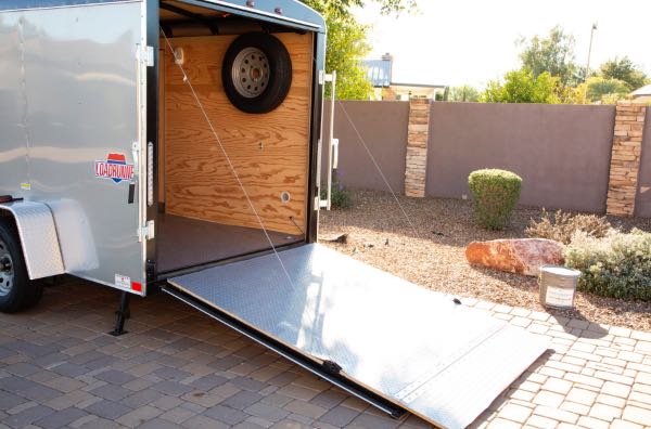 What Should I Put on My Enclosed Trailer Floor?