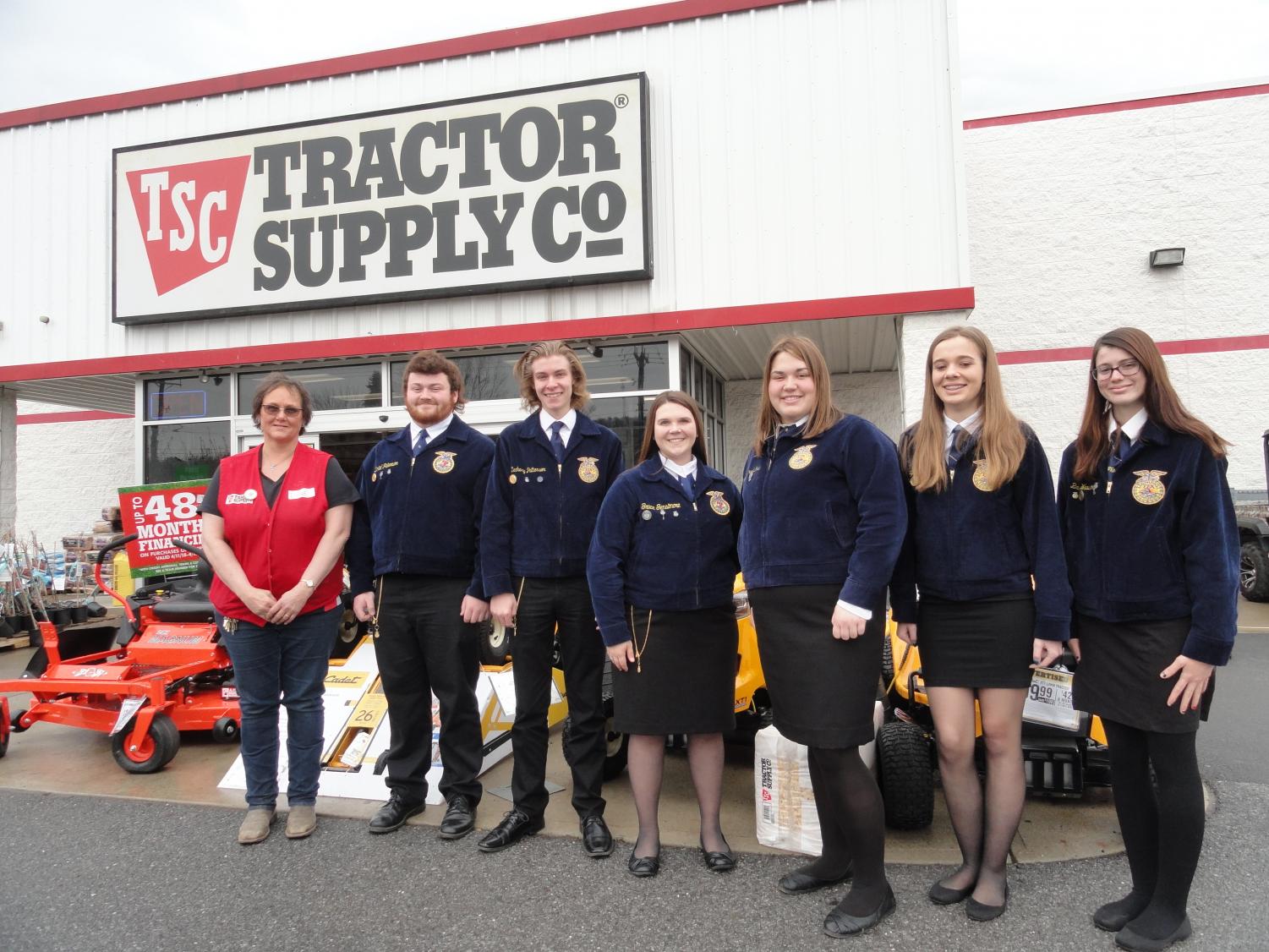 How Much Does Tractor Supply Pay Hourly